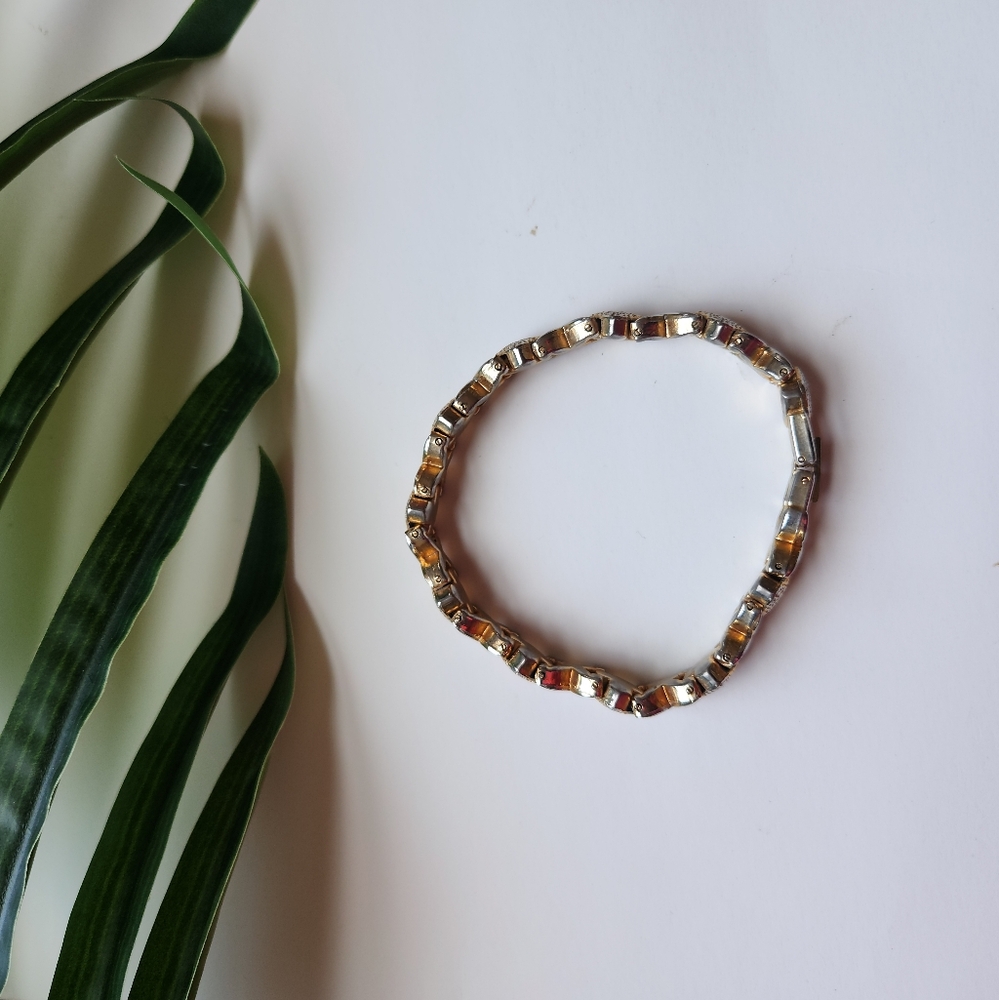 Vintage Xoxo Gold Bracelet - Picture 5 of 7